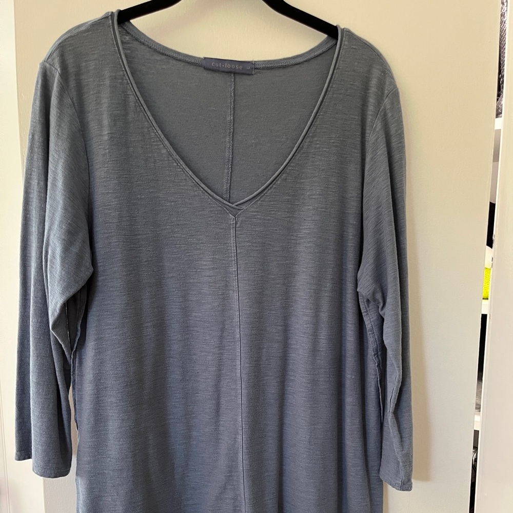 CUT LOOSE BlueV-Neck 3/4 Sleeve Tee
